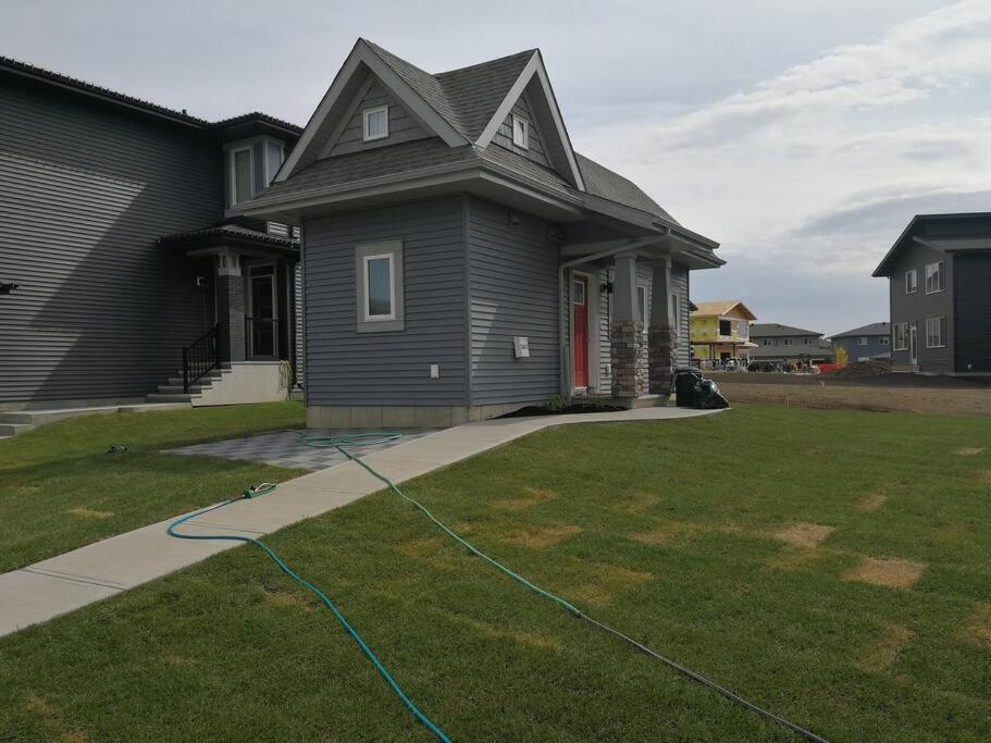 Ladybug Lane Tiny Home Edmonton Exterior foto